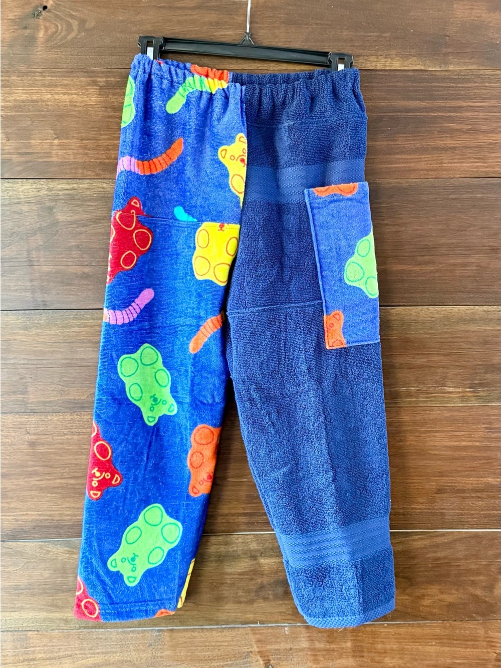 Towel pants gummy bears